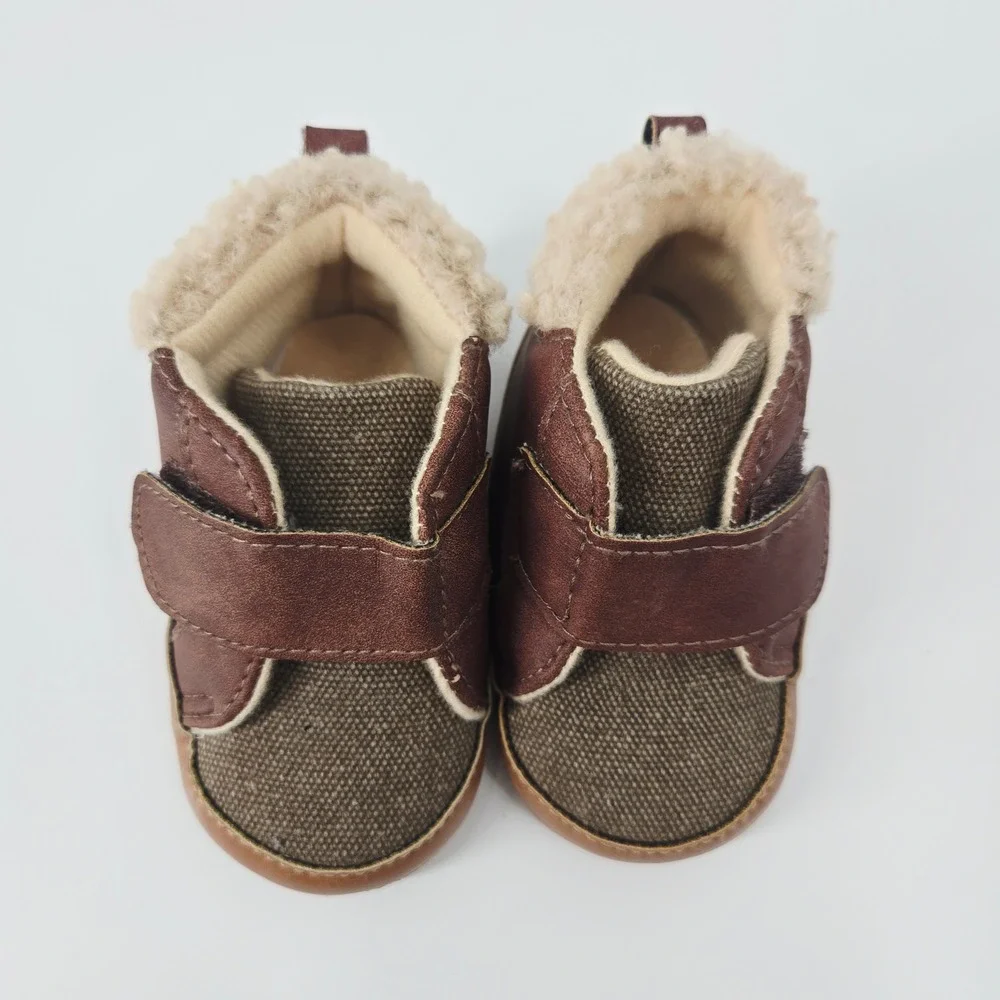Lot‎ of 2 Infant Baby Boys Crib Shoes Boots Size 4 9-12M Gorpcore